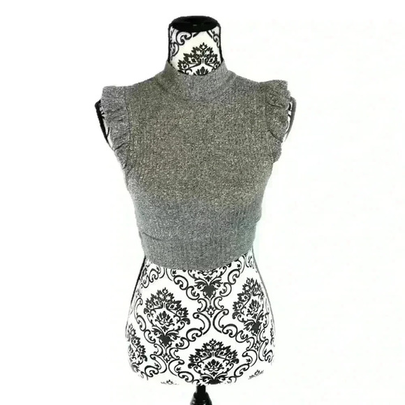 Free People The Betsey Crop Grey Ribbed Butterfly Sleeve Crop Top, XS - Picture 4 of 15